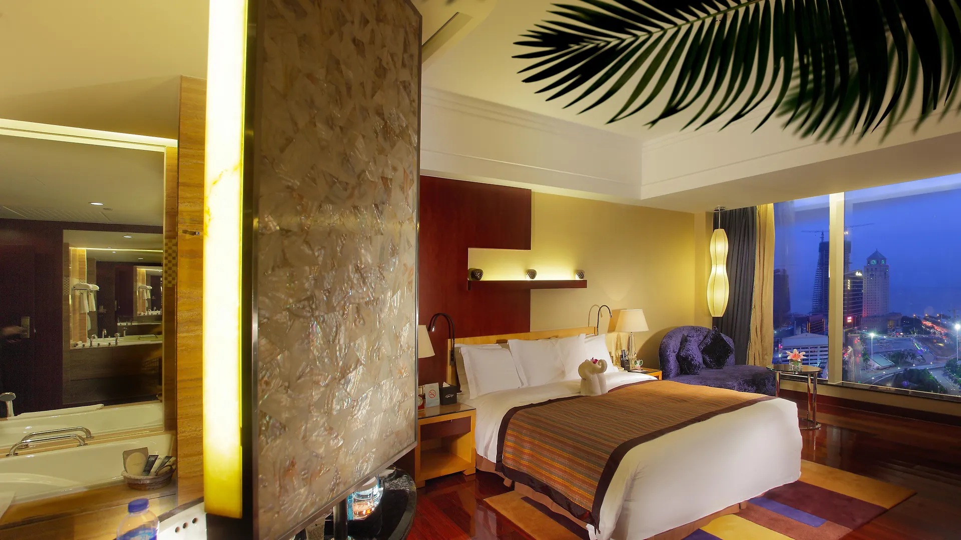Zhuhai Charming Holiday Hotel-Free Welcome Fruit Plate China